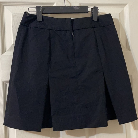Black button detailed skirt - Picture 4 of 5